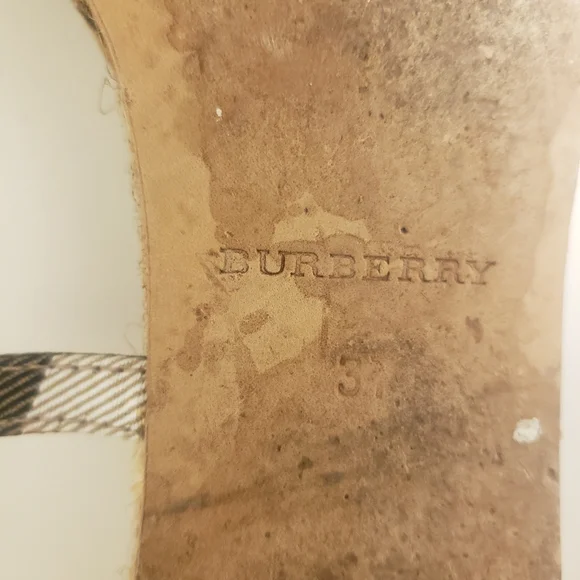 Sandals - Picture 3 of 3